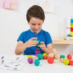 ToweringBeads-miniland-niño