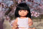 Miniland-Muneca-asiatica