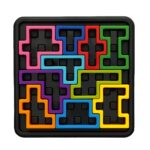 Detalle de las piezas huecas del juego IQ Square.