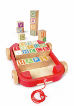 Carro de Arrastre con Bloques Apilables Hape E0487 correctamente apilado.